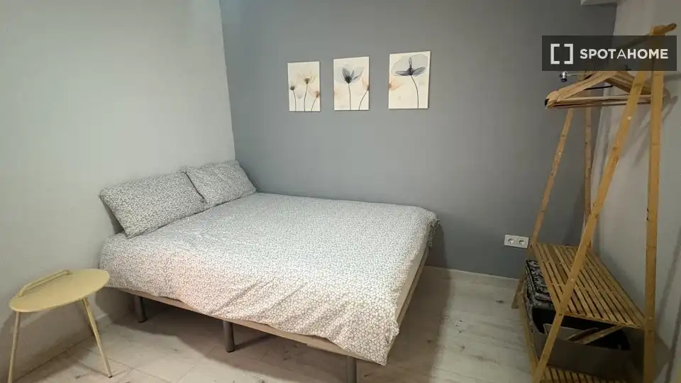 Habitación 75 m², Alicante