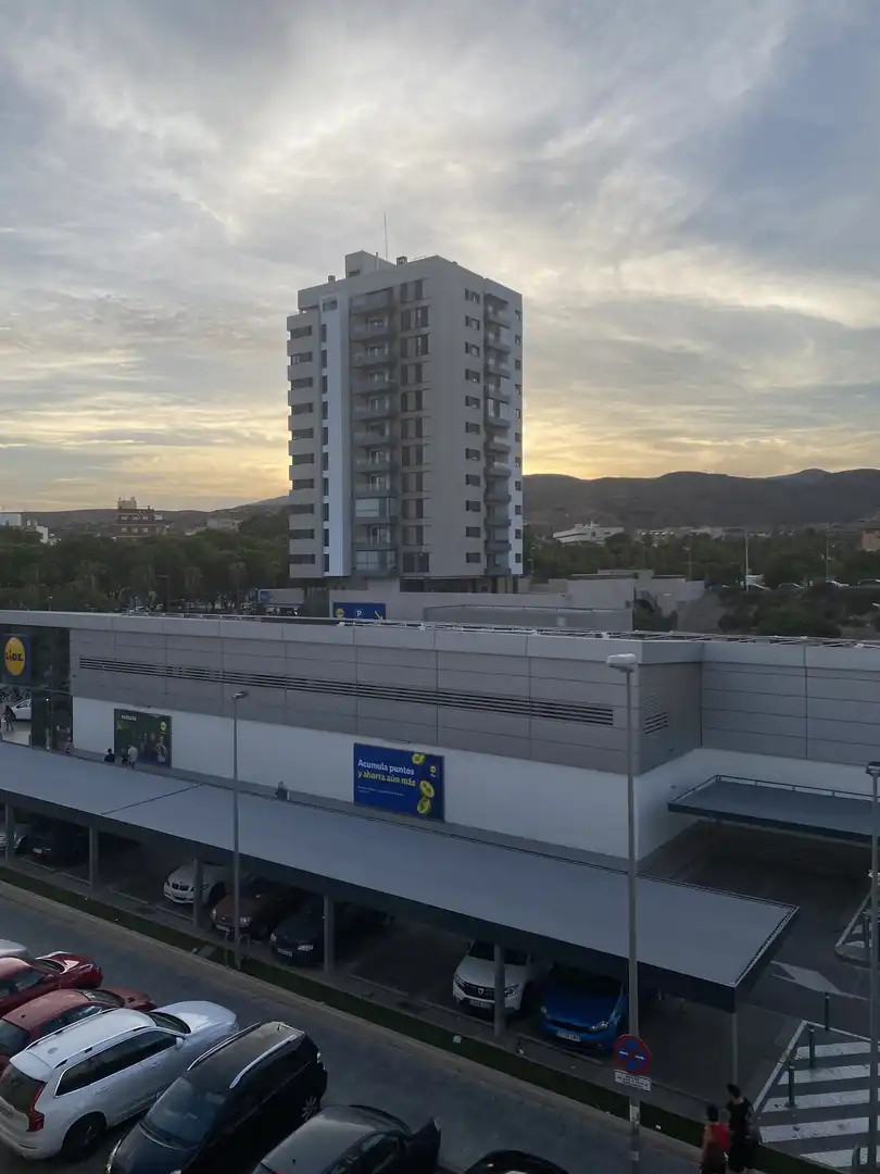 Piso de 85 m² en Almería
