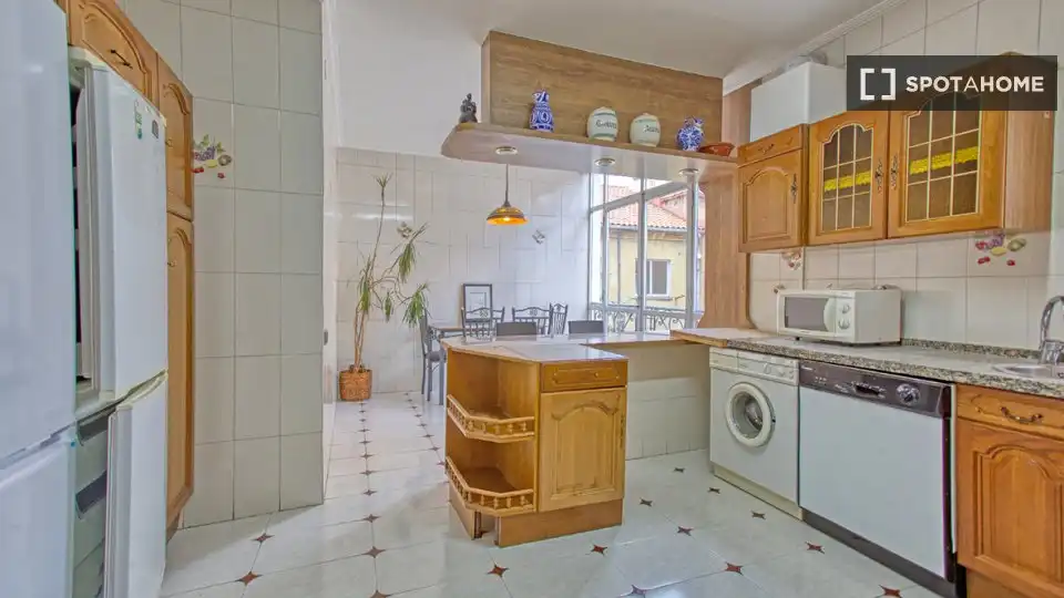 Habitación en alquiler, Oviedo