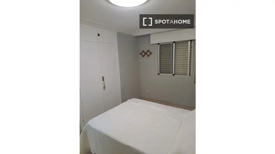 Habitación 150 m², Sevilla