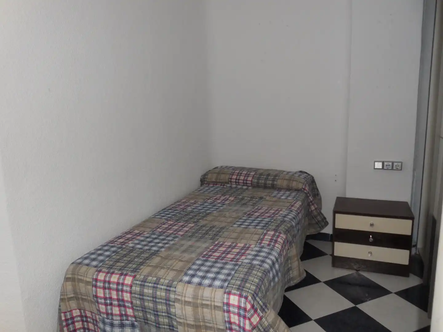 Piso de 84 m² en Granada