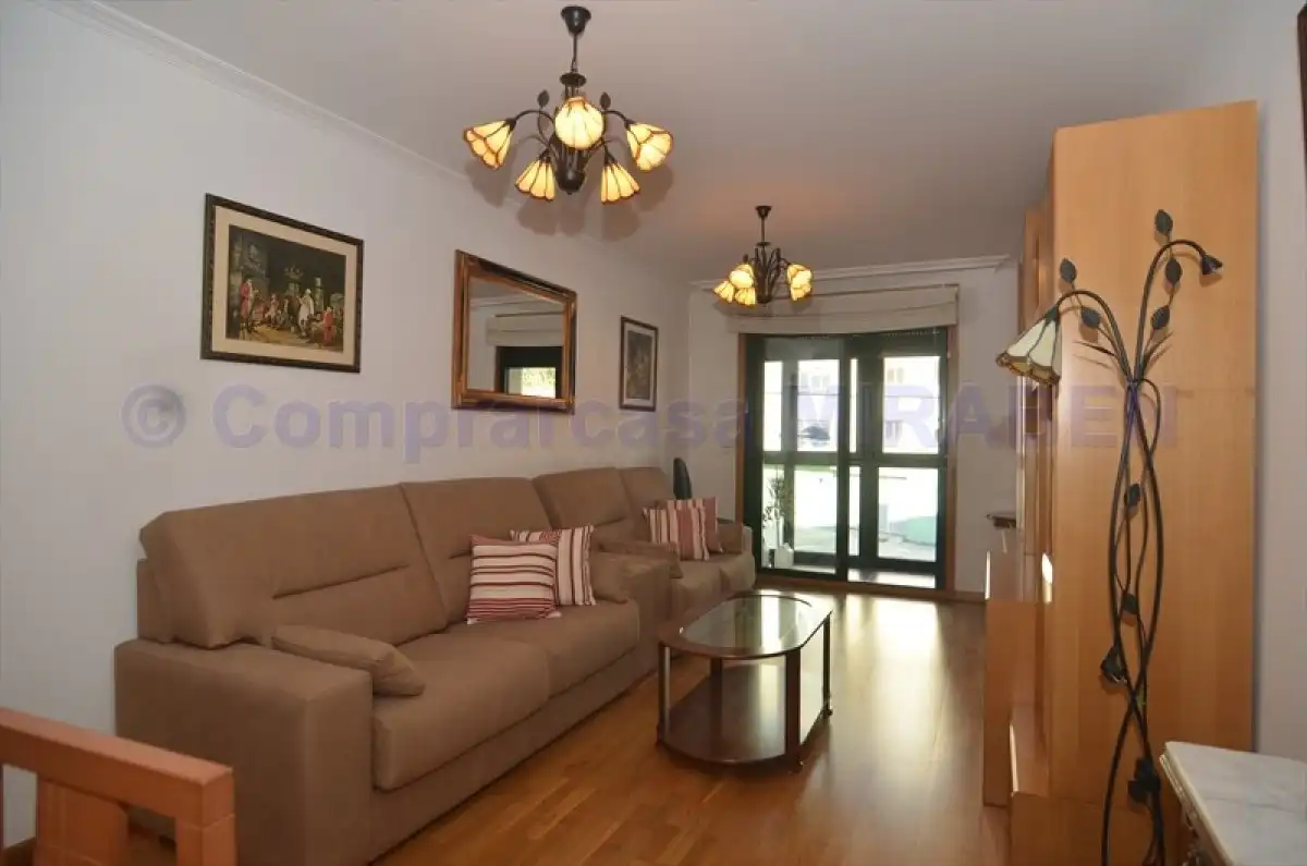Piso de 90 m² en Boiro