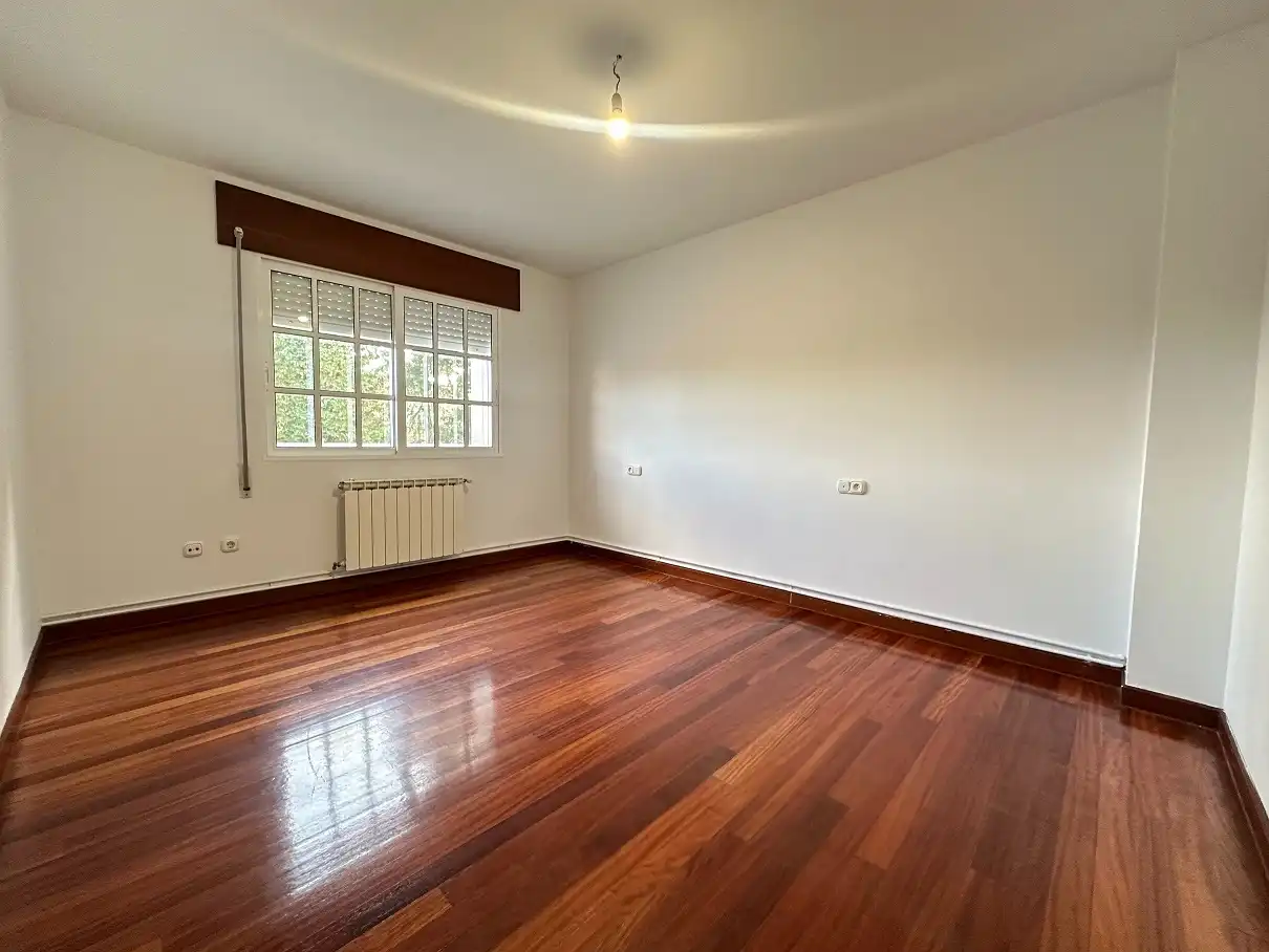 Pis de 350 m² a Santiago de Compostel·la