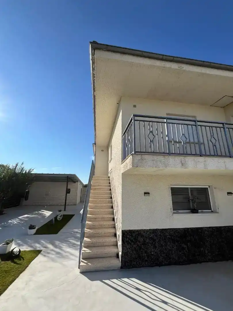 Piso de 190 m² en Calvarrasa de Abajo