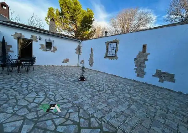 Piso de 82 m² en Baeza