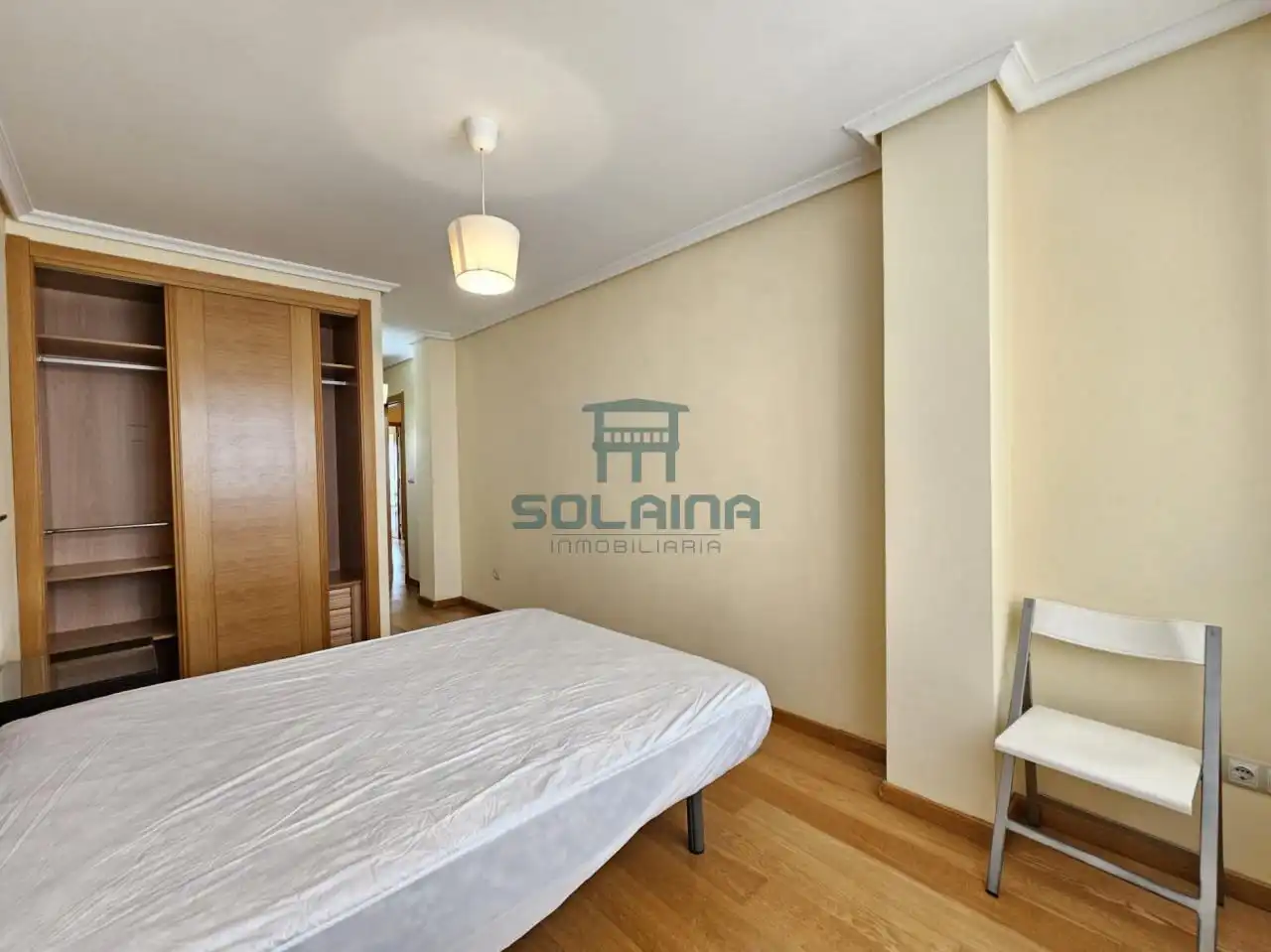 Piso de 77 m² en Ourense