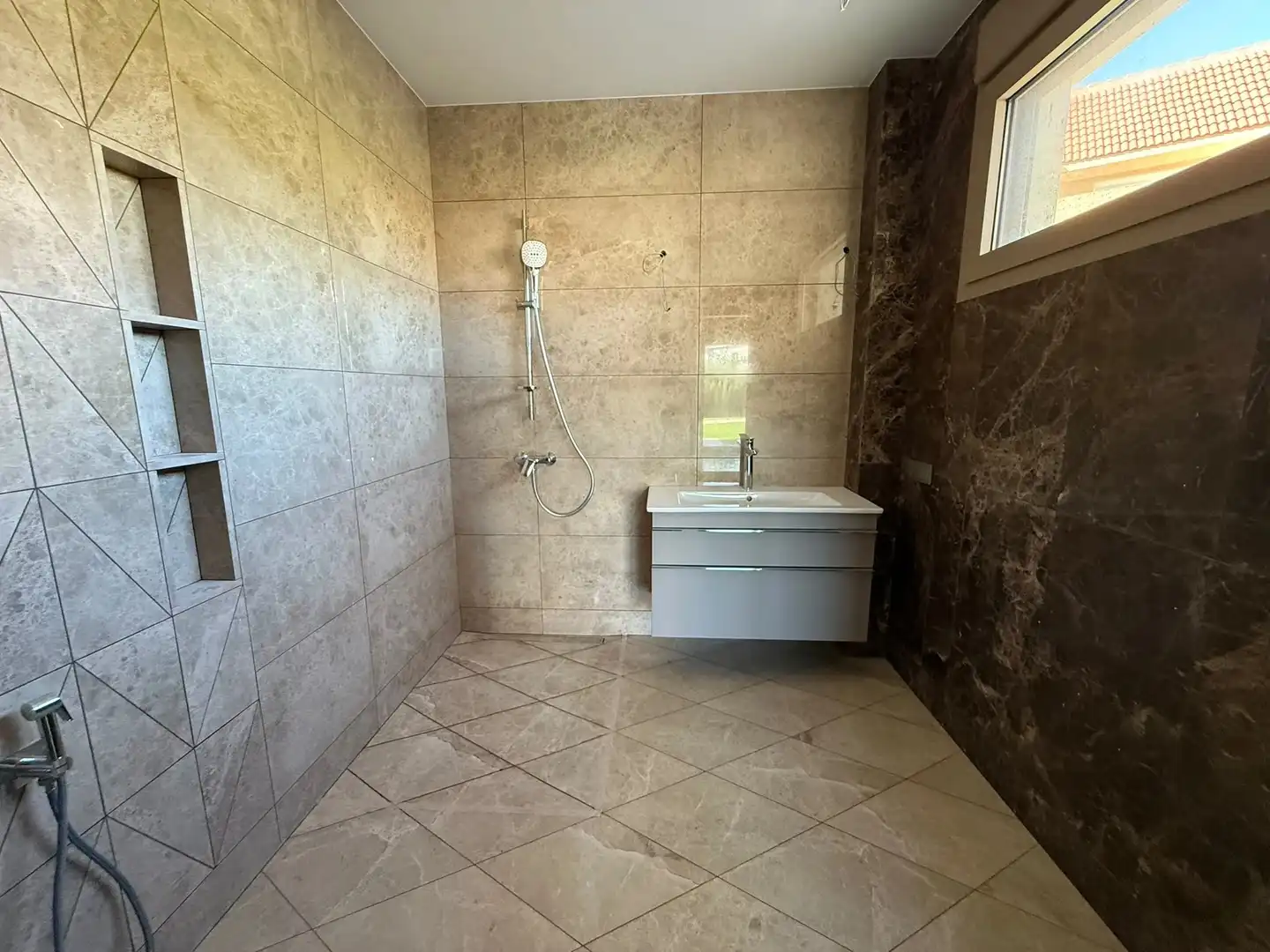 Будинок 1100 м² у Torrevieja