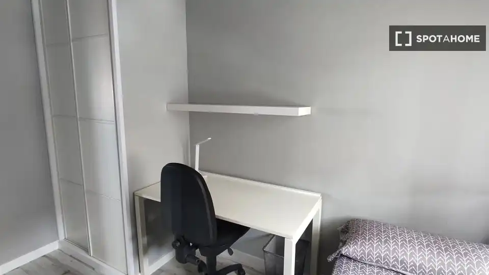 Habitación 86 m², Vigo