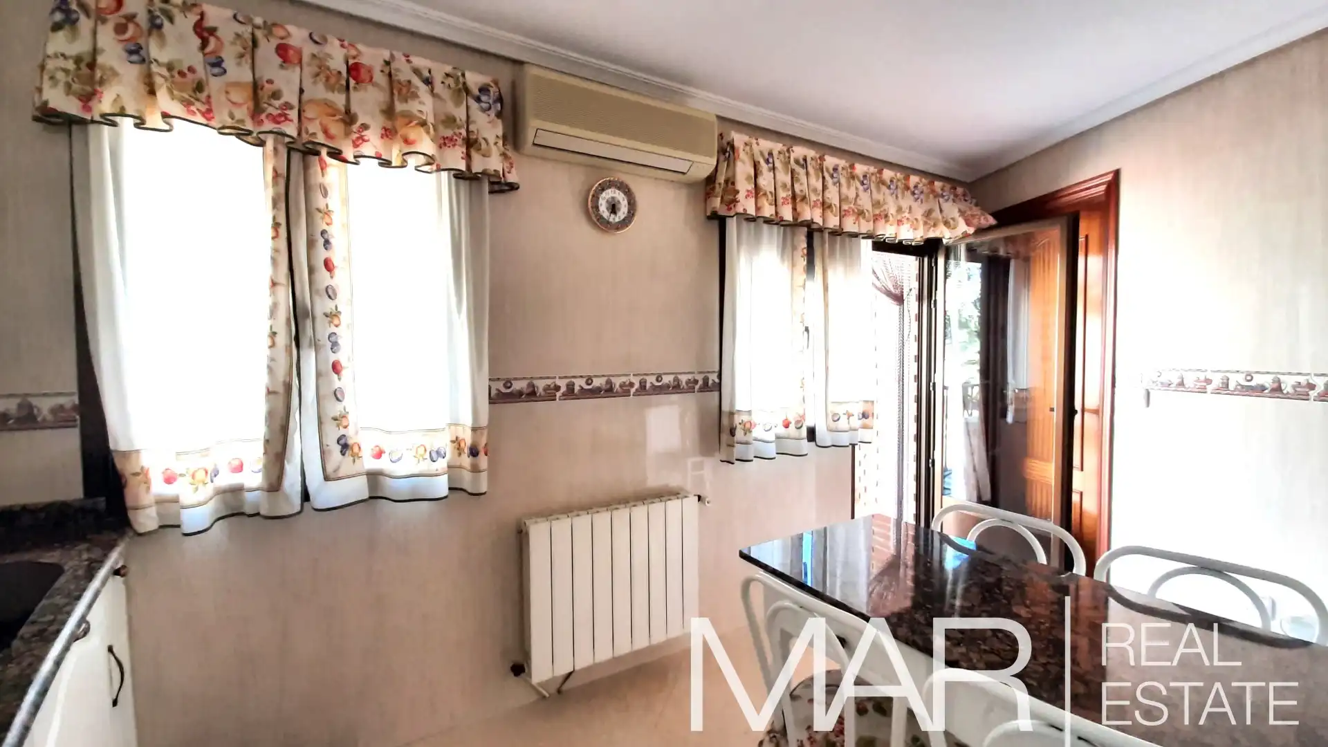 Wohnung 100 m² in Candeleda