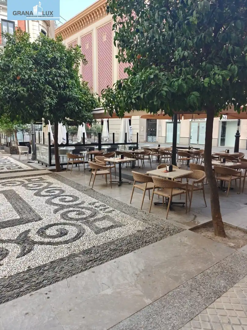 Piso de 90 m² en Granada