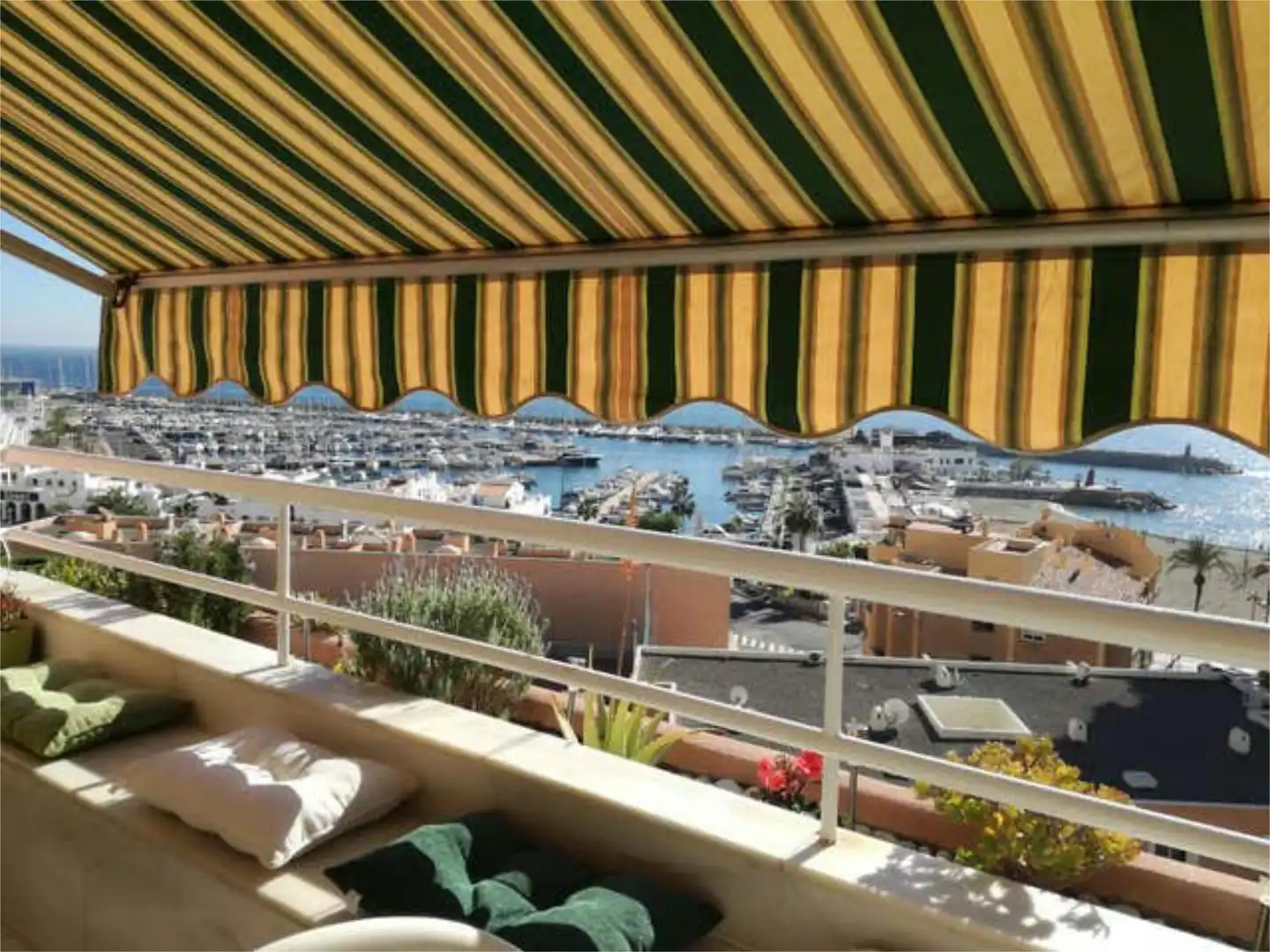 Piso de 75 m² en Roquetas de Mar
