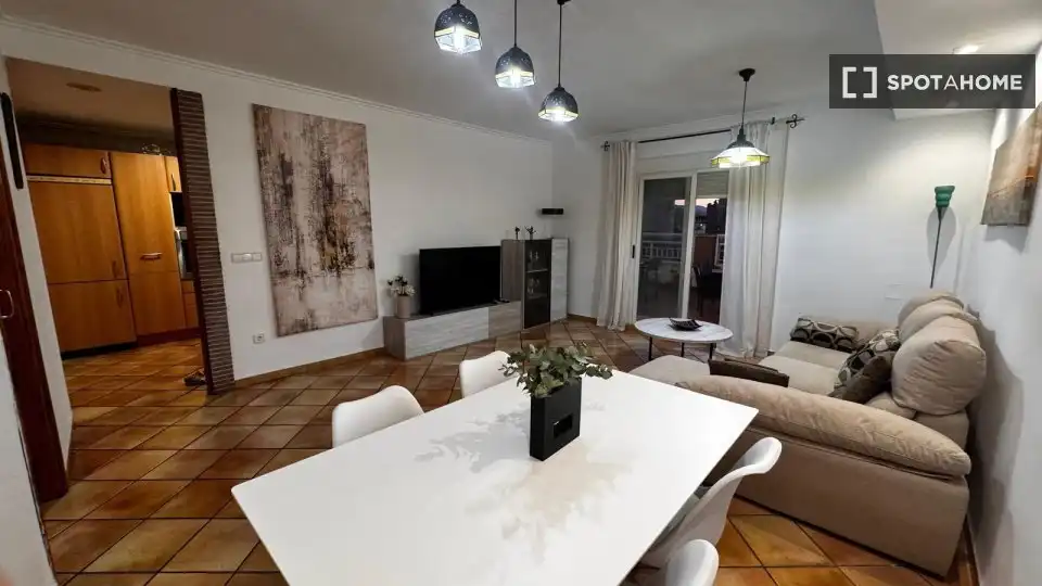 Habitación 120 m², Dénia