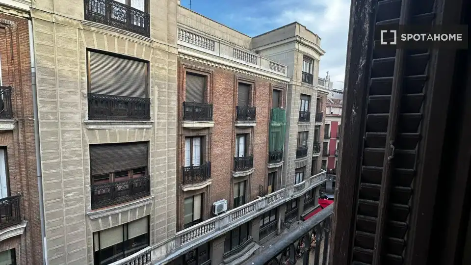 Habitació de lloguer, Madrid