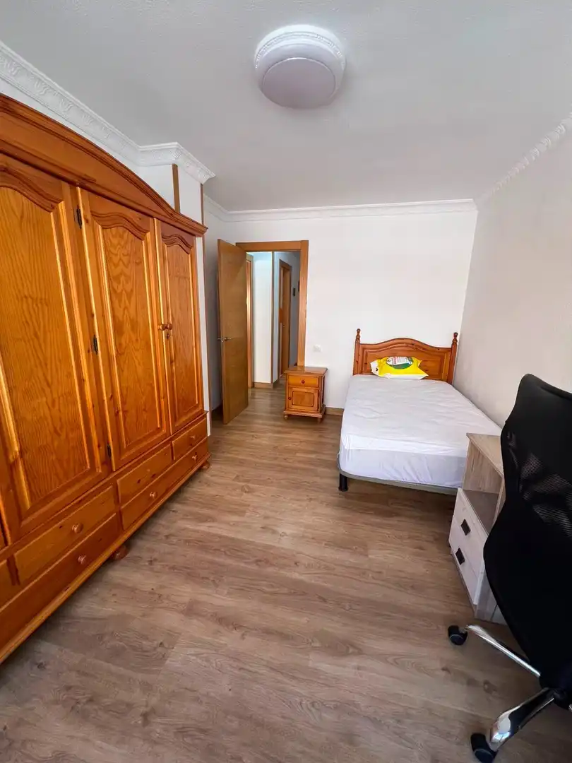 Piso de 105 m² en Almería