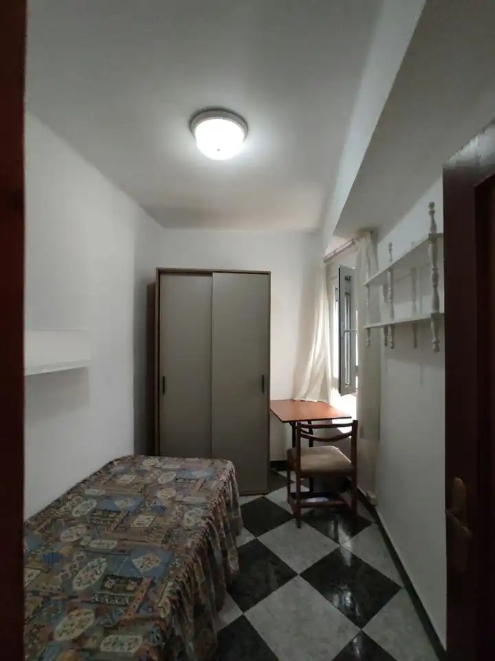 Piso de 75 m² en Sevilla