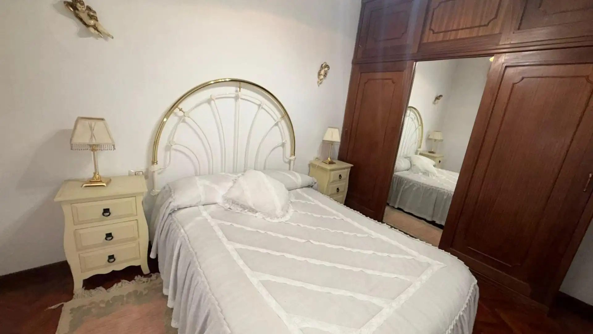 Habitación 80 m², Ourense