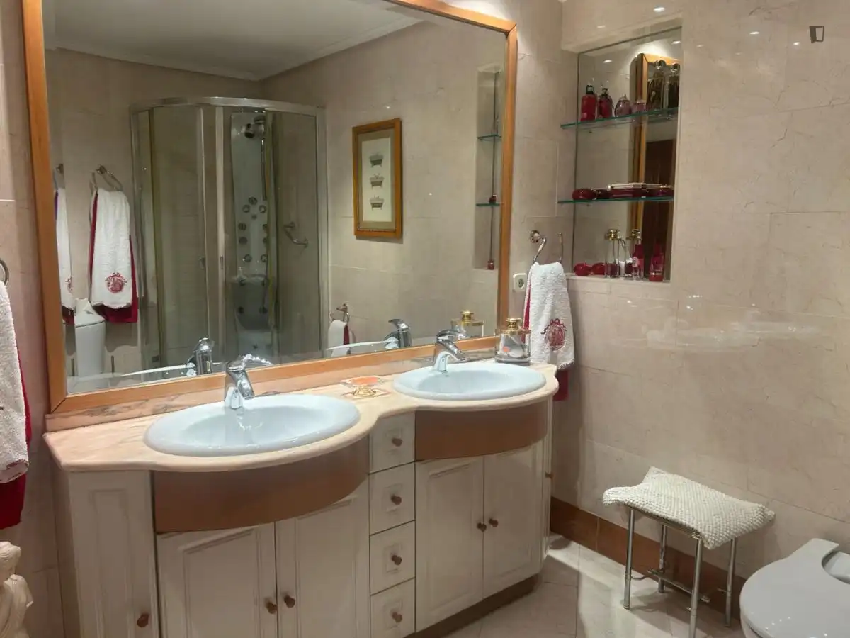 Habitación en alquiler, Villa del Prado