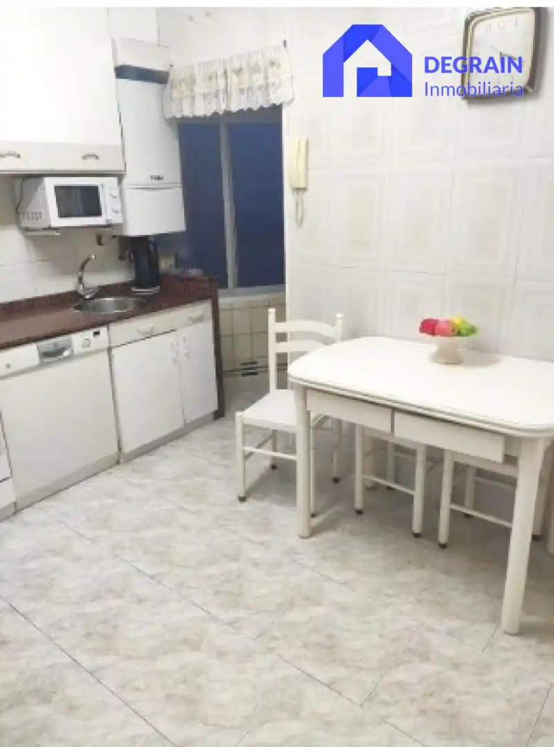 Piso de 75 m² en Oviedo