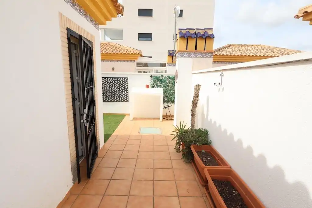Casa de 110 m² a Oriola