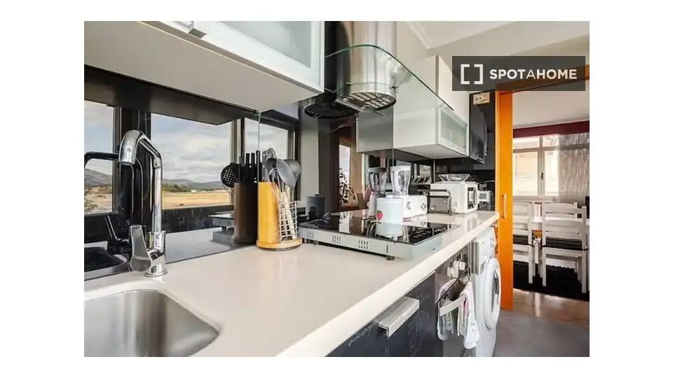 Habitación en alquiler, Mos