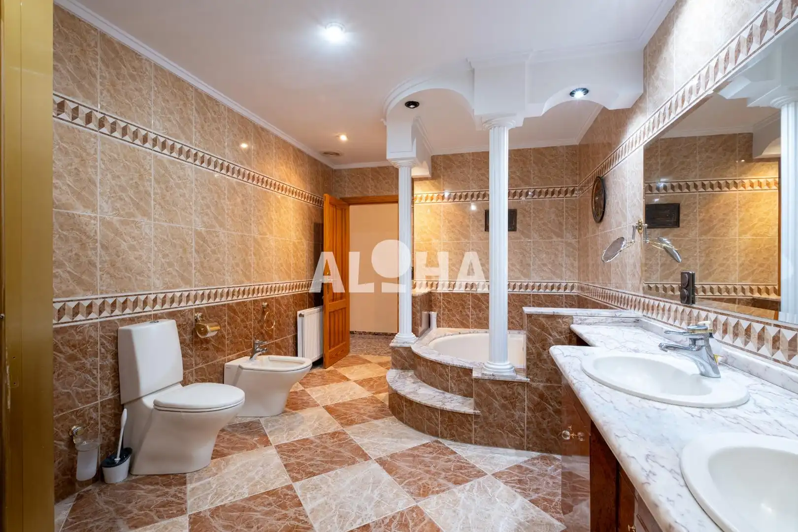 Habitación 346 m², Moncada