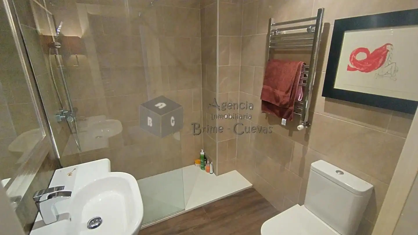 Piso de 94 m² en Oviedo
