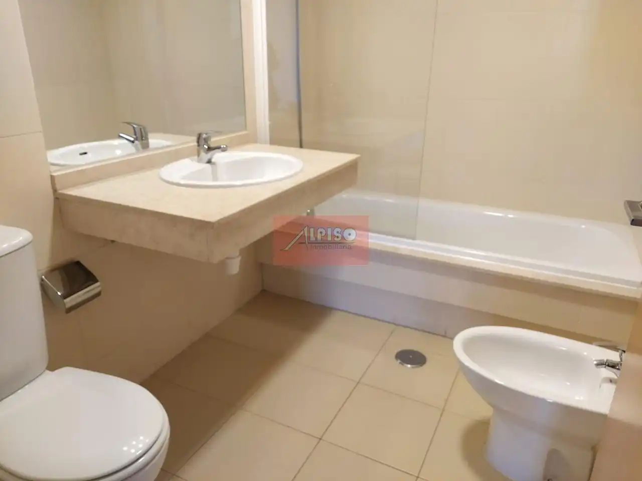 Piso de 85 m² en Ourense