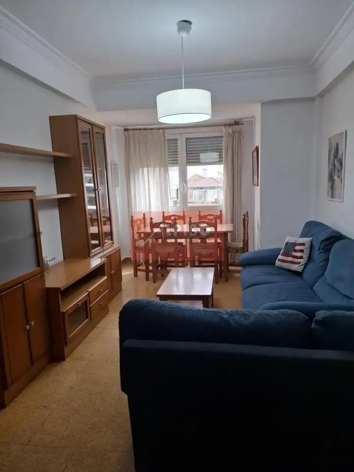 Piso de 85 m² en Ourense