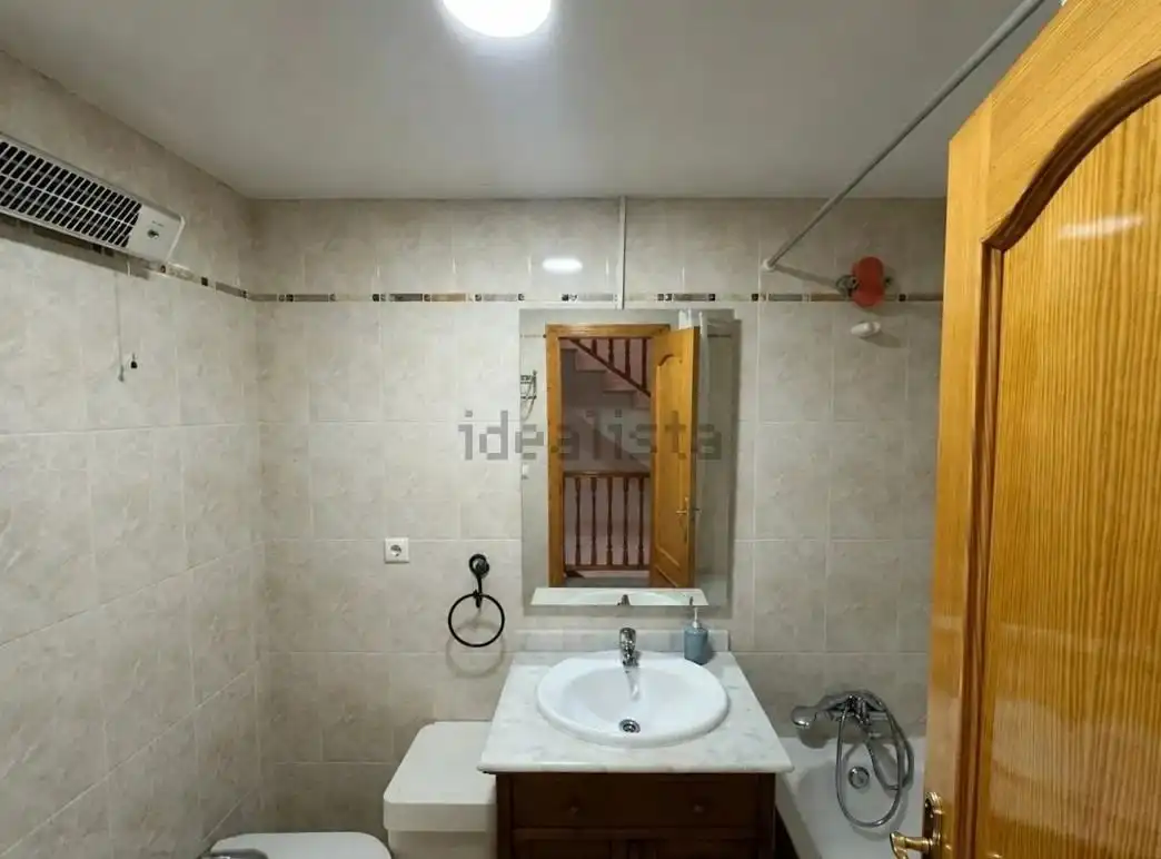Casa de 240 m² en Alicante