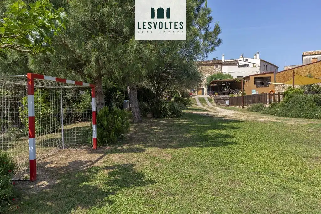 Casa de 264 m² en Forallac