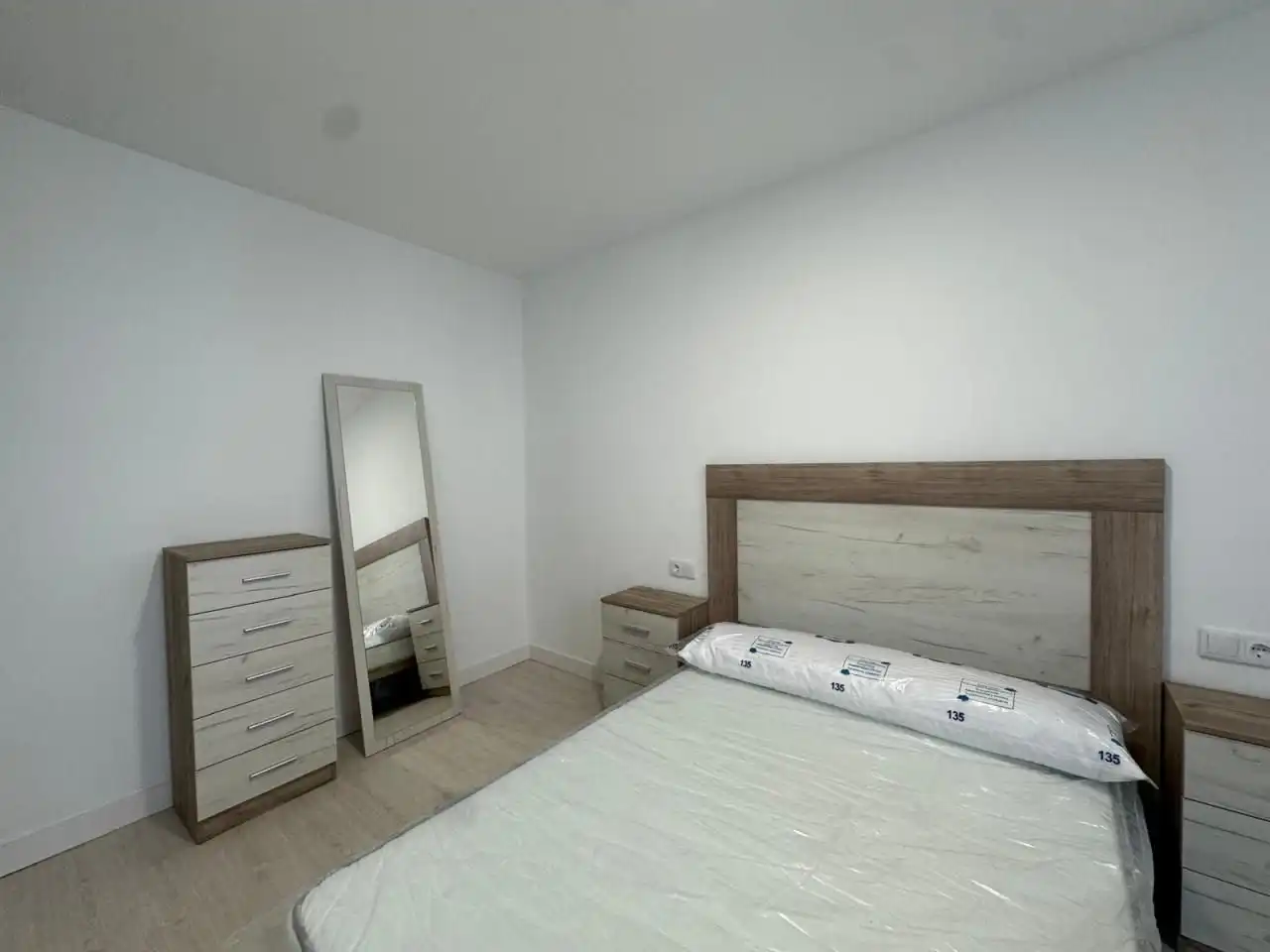 Habitación 161 m², Ourense