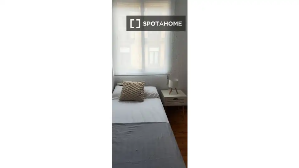 Habitación 75 m², Santander