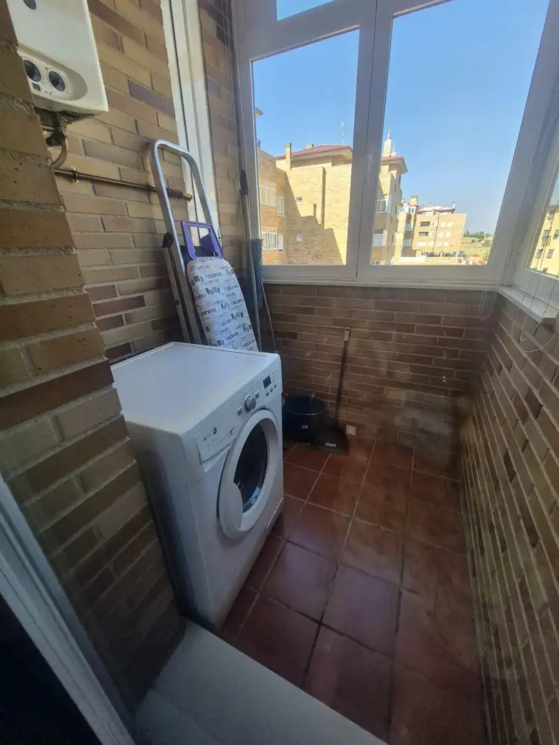 Pis de 95 m² a Àvila