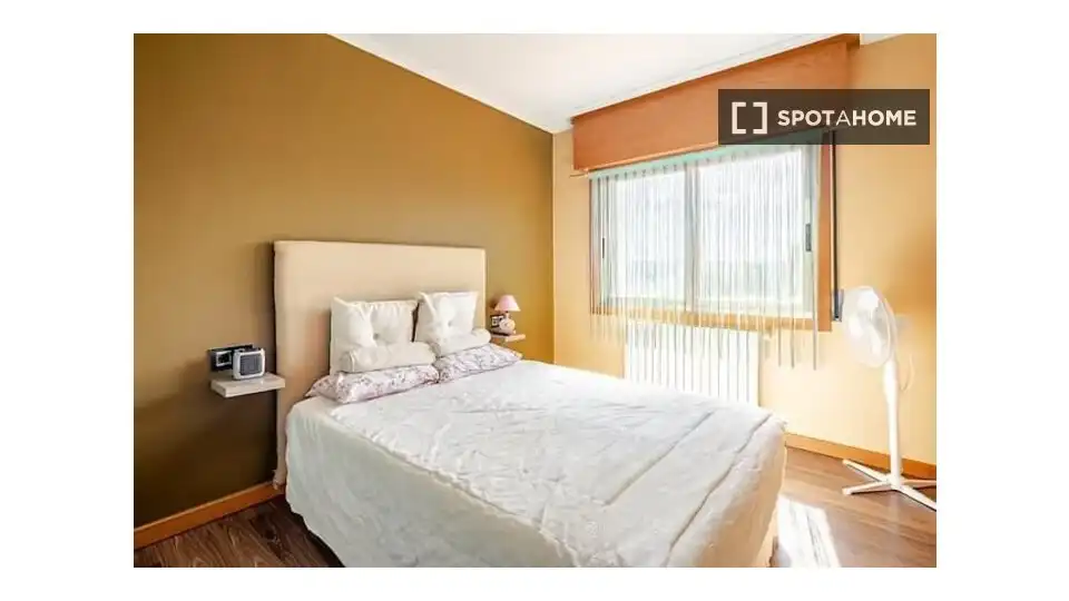 Habitación en alquiler, Mos
