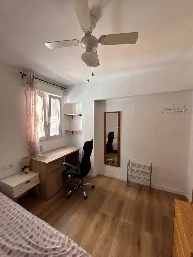Habitació de lloguer, Burjassot