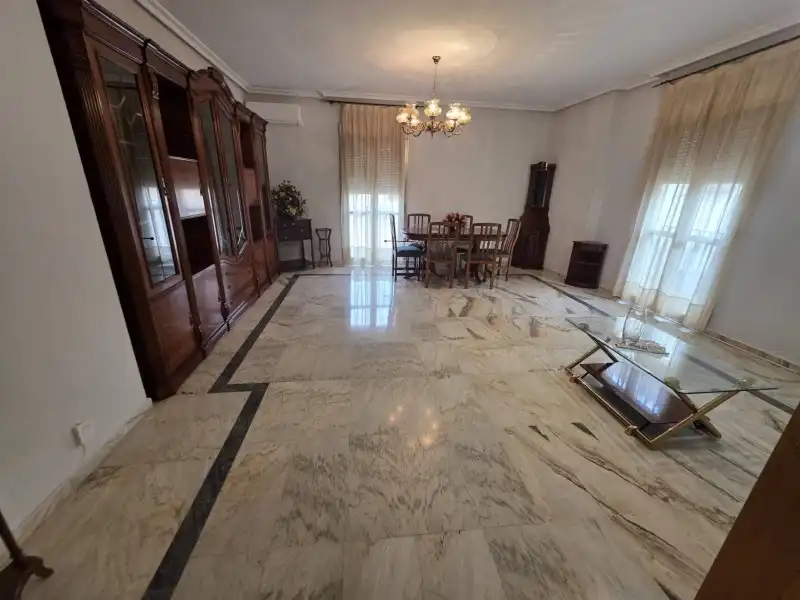 Piso de 160 m² en Plasencia