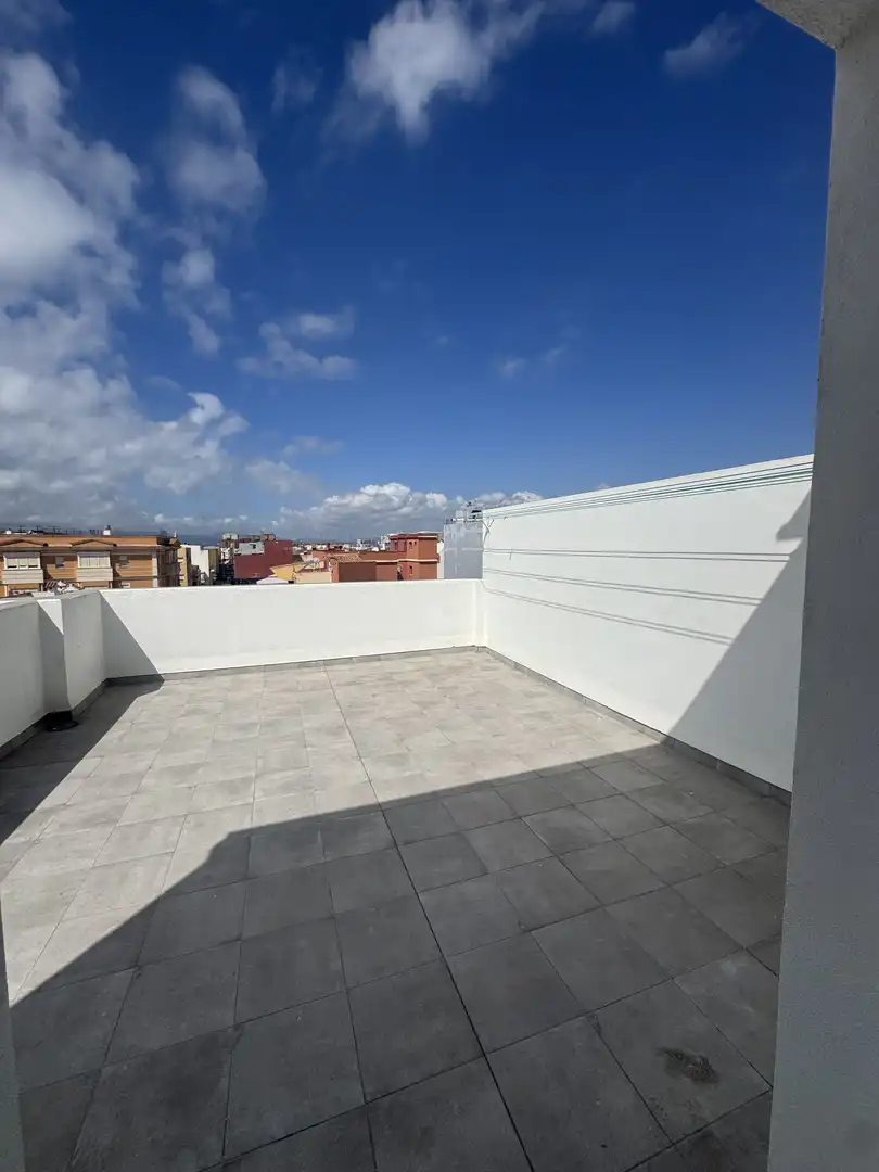 Flat 55 m² in La Línea de la Concepción