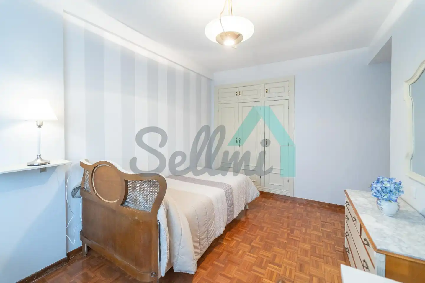 Piso de 107 m² en Oviedo