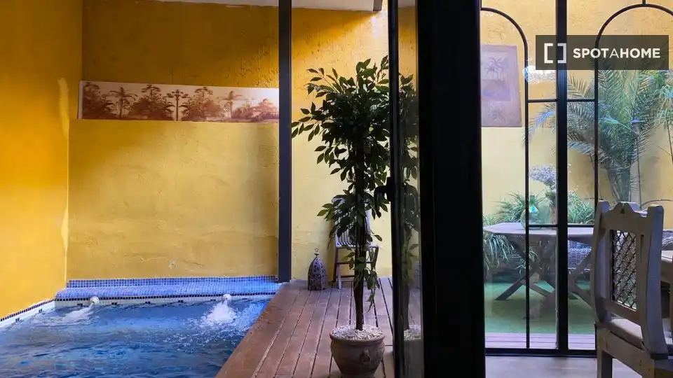 Habitación 220 m², Granada