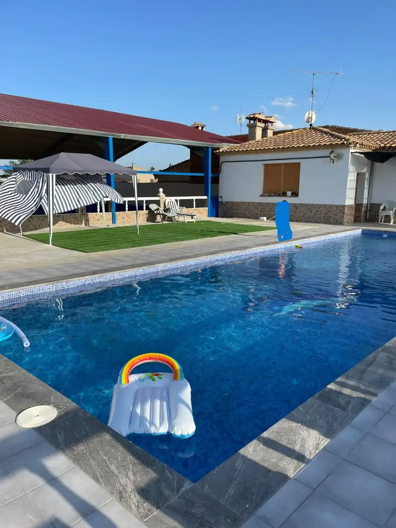 Piso de 264 m² en Casasimarro