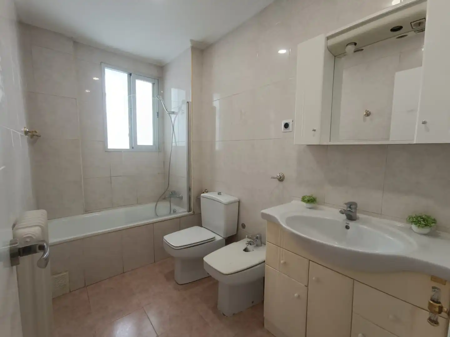 Habitación 100 m², Pamplona