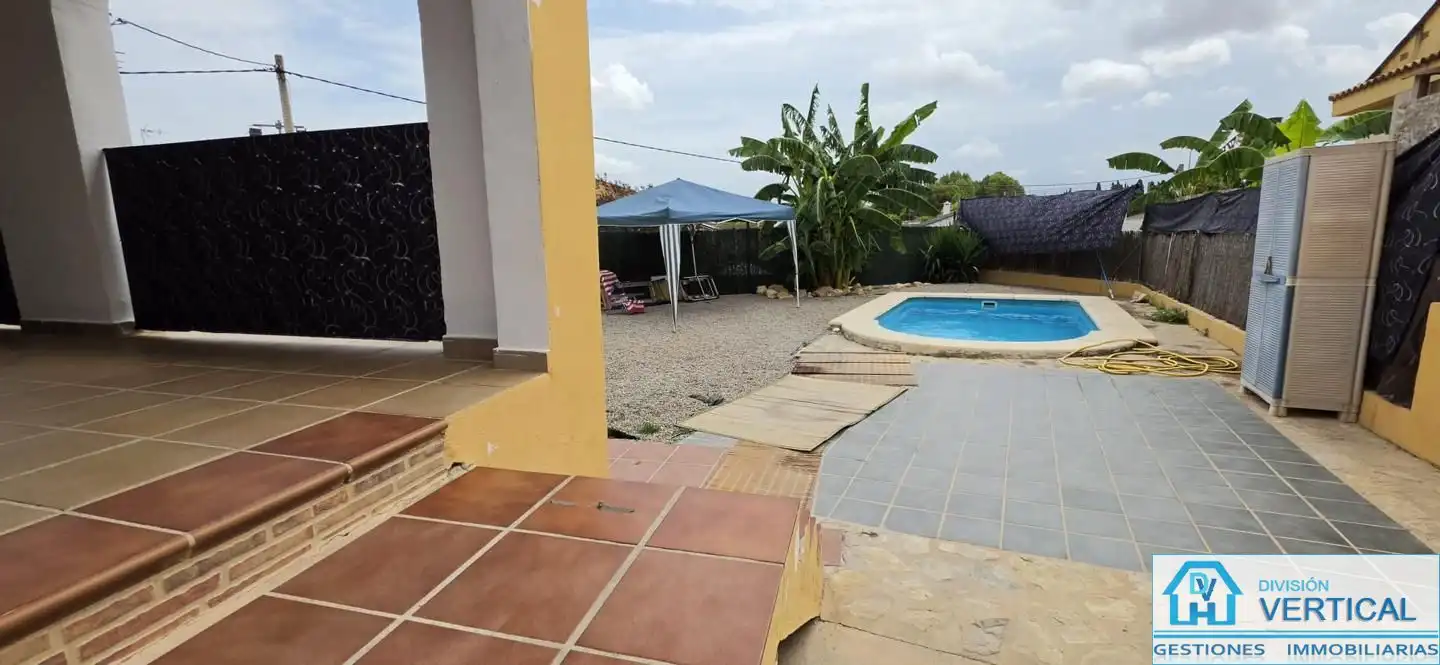 Casa de 120 m² en Riba-roja de Túria