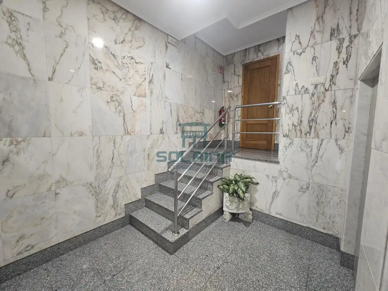 Wohnung 90 m² in Ourense