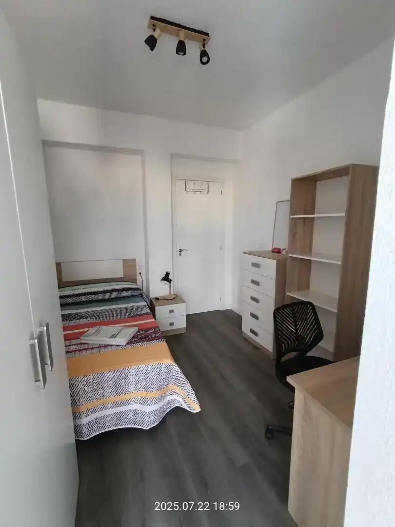 Habitación 100 m², San Juan de Alicante