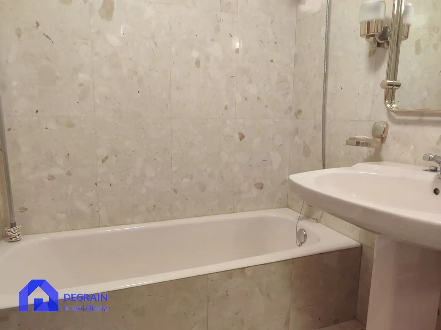 Piso de 146 m² en Oviedo