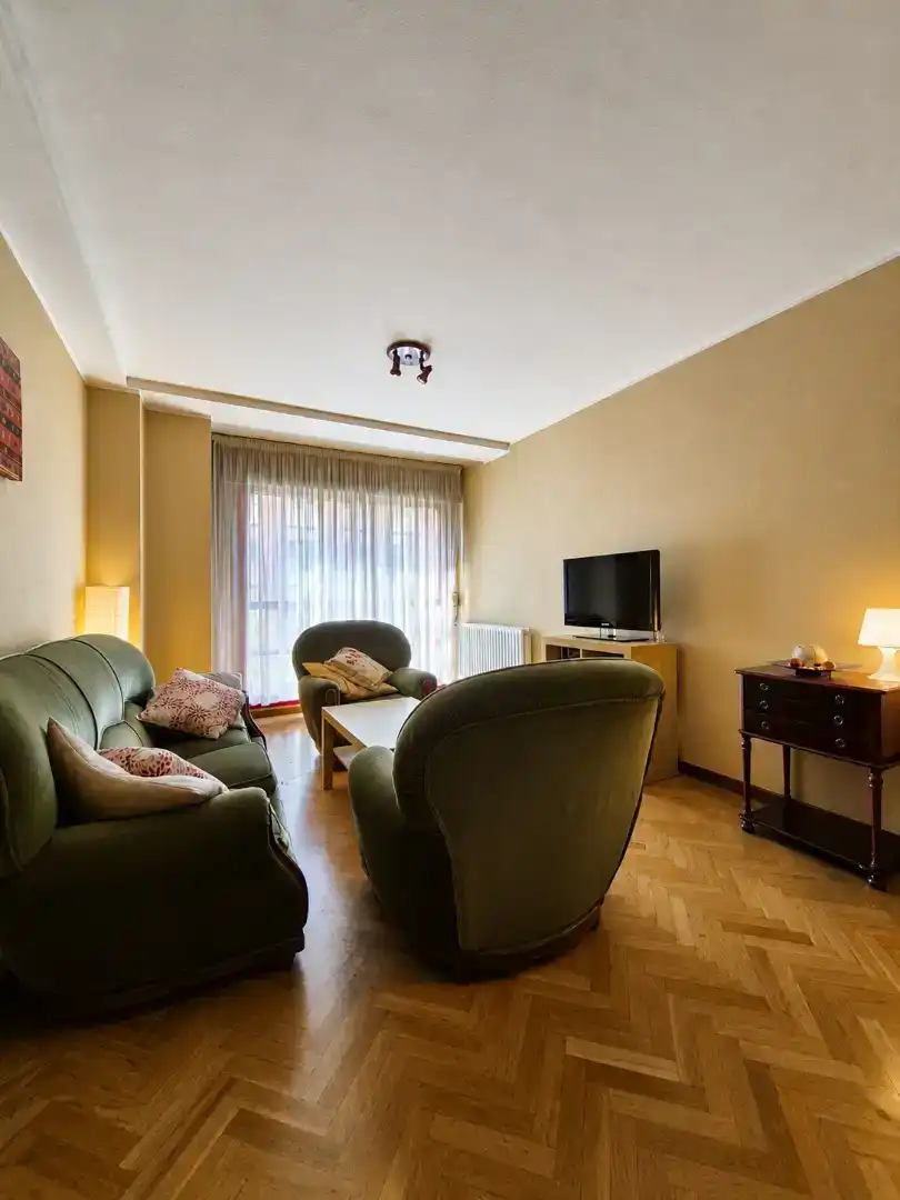 Habitación 87 m², Oviedo