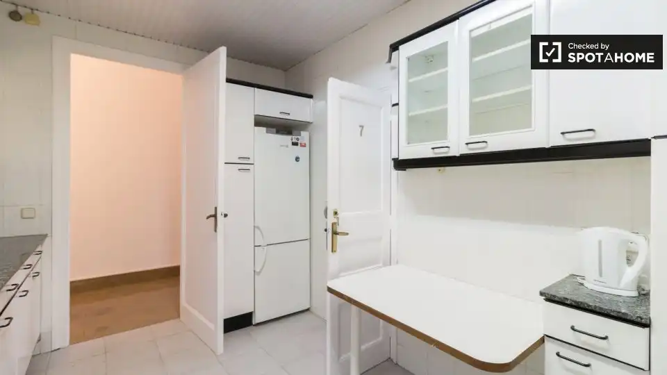 Habitación 250 m², Barcelona