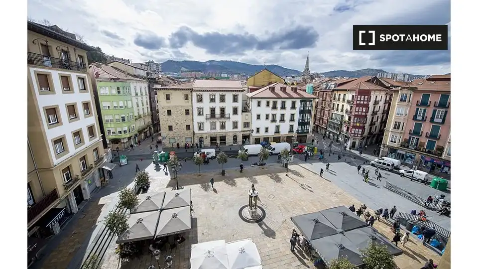 Habitación 145 m², Bilbao