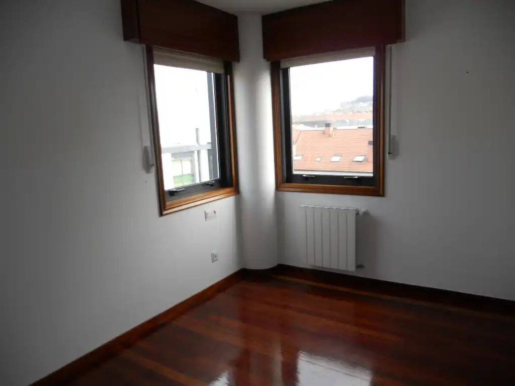 Piso de 100 m² en Santiago de Compostela