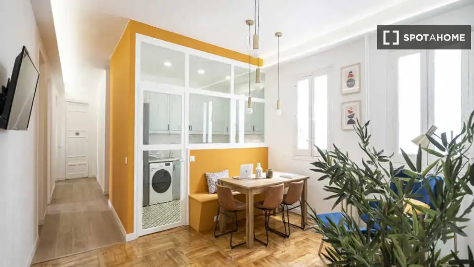 Habitación 250 m², Madrid